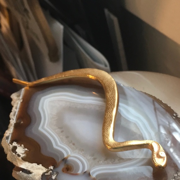 Sold⭐RARE EGYPTIAN VINTAGE SNAKE BROOCH  GOLD TONE HARD TO FIND - Picture 6 of 7